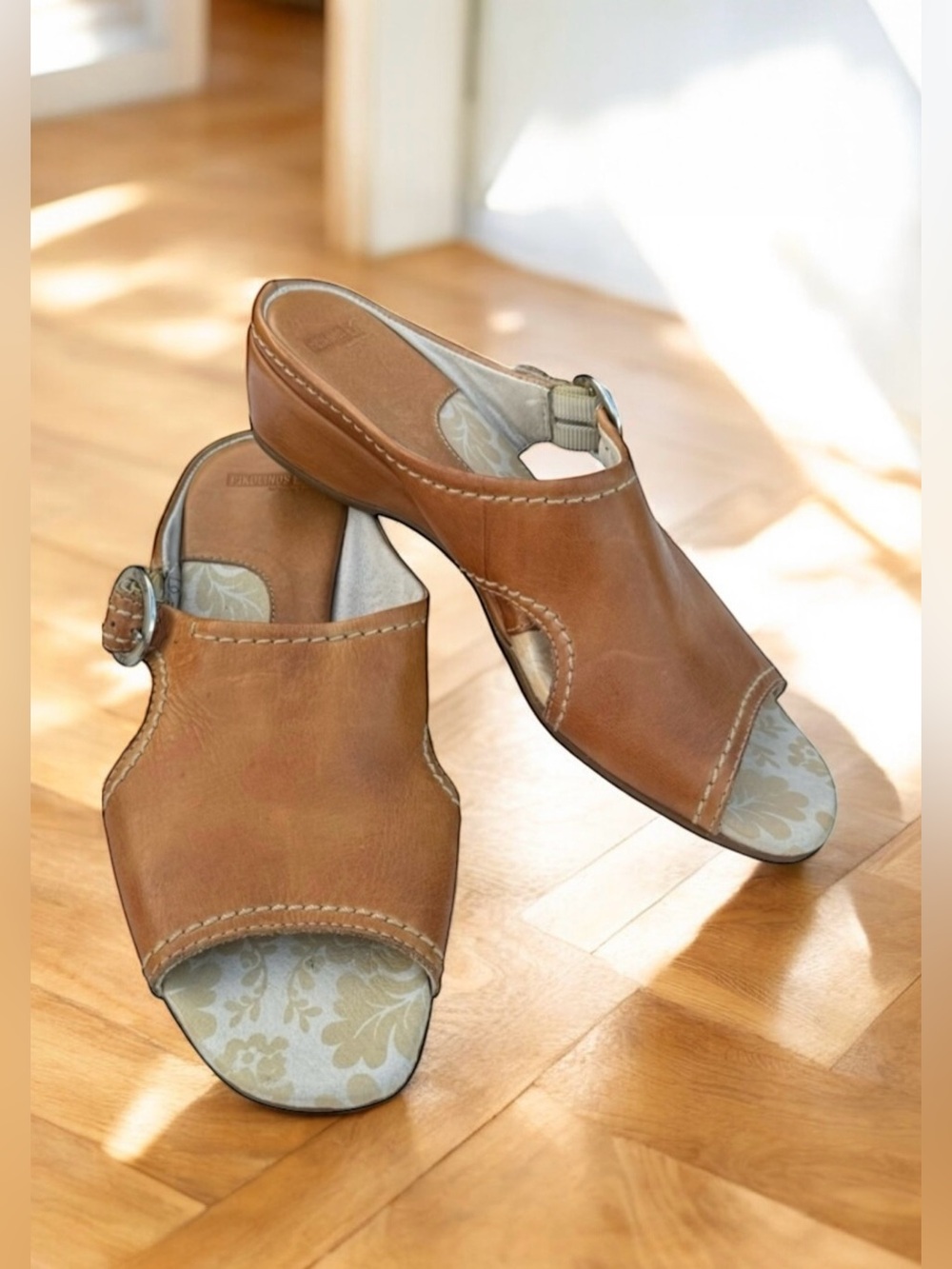 PIKOLINOS Sandals Brown Leather Slides